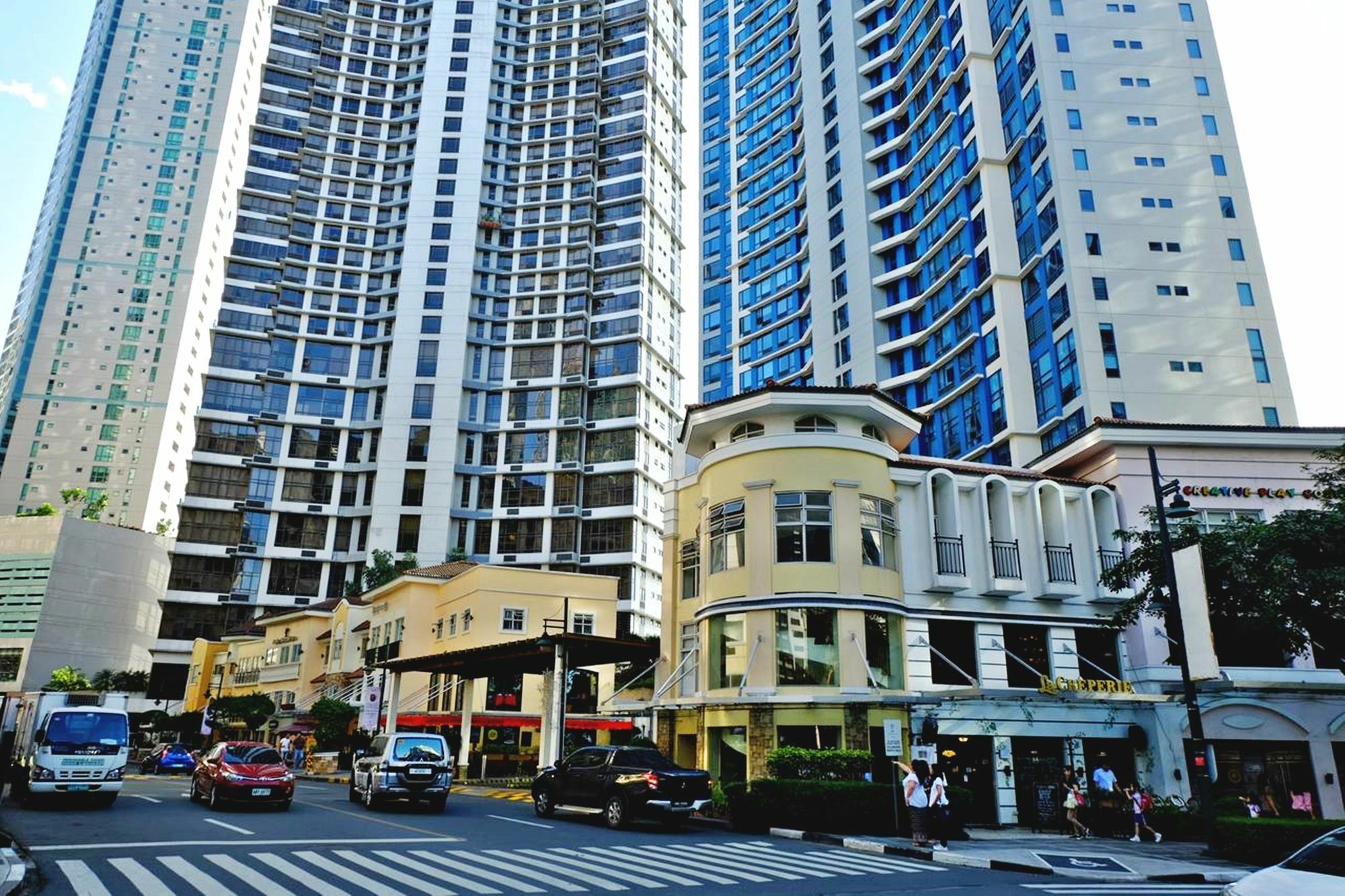 Bellagio Towers By Stays Ph Makati City Extérieur photo